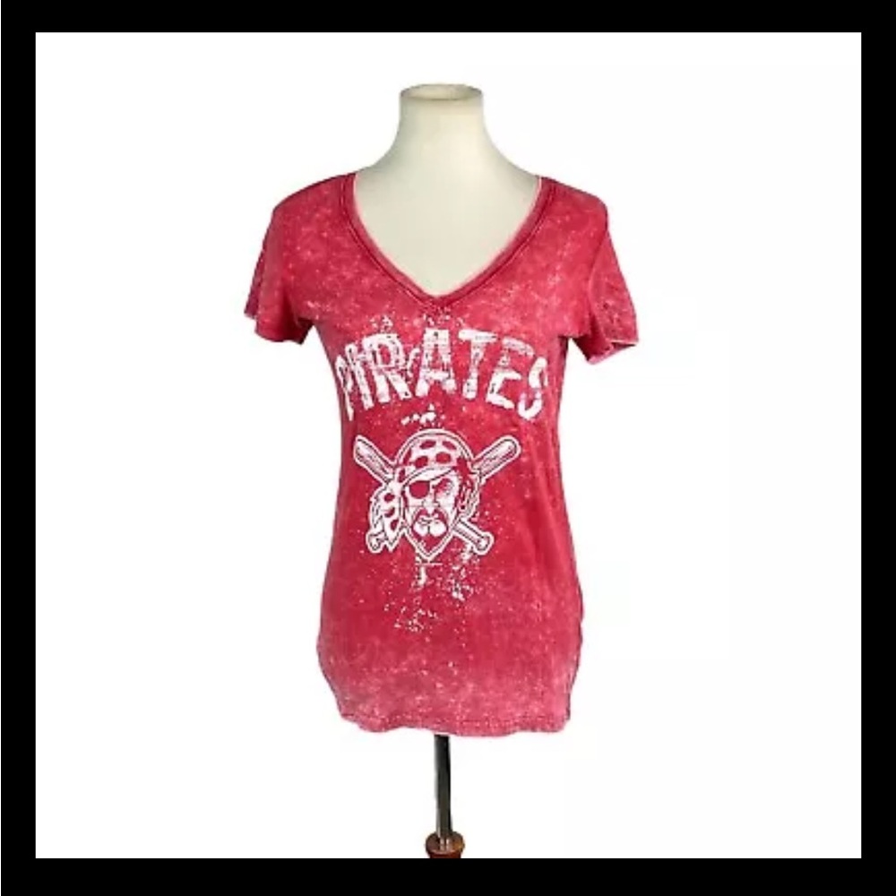Woman’s 5th & Ocean genuine merchandise MLB Pittsburgh Pirates top size M